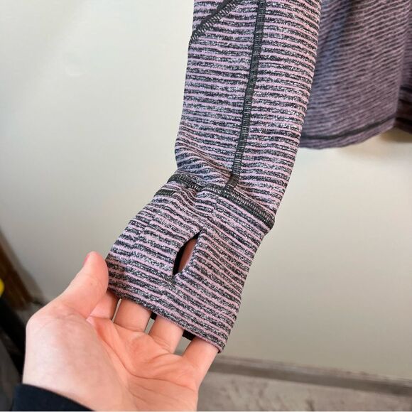 Lululemon Race Your Pace 1/2 Zip Gray Purple Striped 4 - Picture 7 of 14